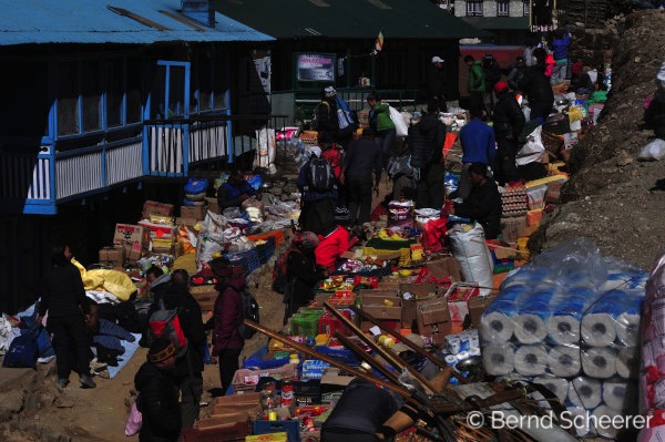 15 reasons to trek in nepal local market