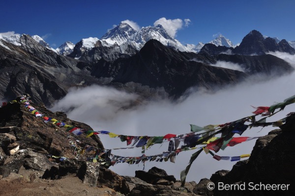 15 reasons to trek in nepal tibetan prayer flags everest