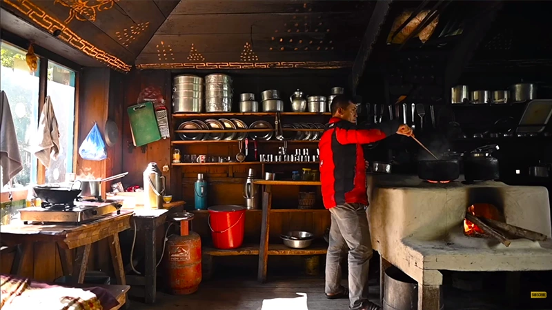 Langtang Valley Culture: Traditions, Lifestyle, Religion & Himalayan Heritage 5 Tea House Culture in Langtang Trek
