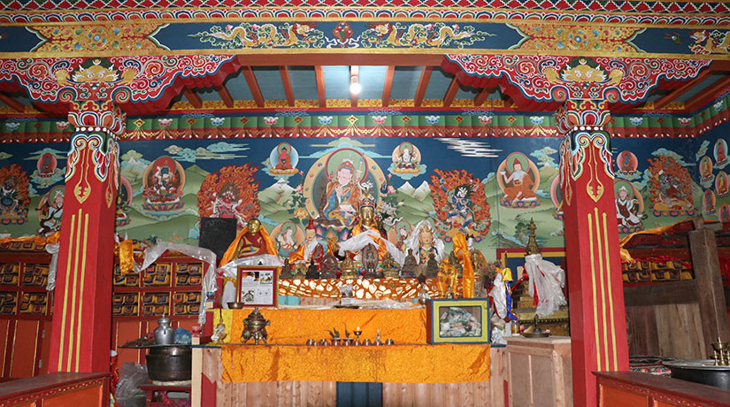 Langtang Valley Culture: Traditions, Lifestyle, Religion & Himalayan Heritage 4 Kyanjin gumba in langtang valley trek kyanjin monastery